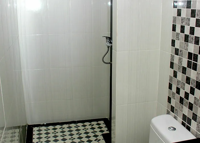 3 Mertha Guest house Kuta (Bali)